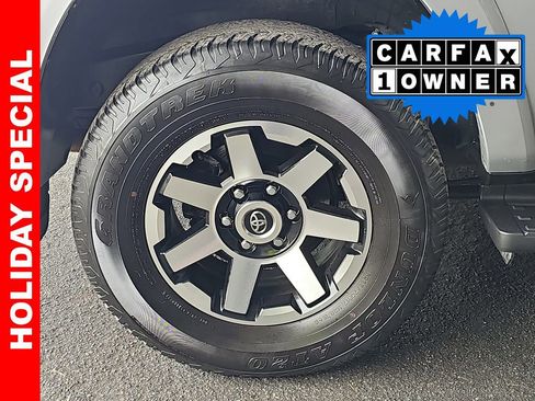 Used 2024 Toyota 4Runner TRD Off-Road image 37