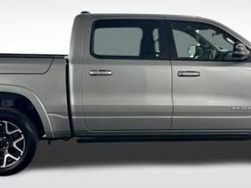 Used 2025 RAM 1500 Laramie w/ Laramie Southwest Edition image 9