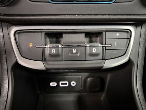 Certified 2023 GMC Terrain SLE w/ Driver Convenience Package image 15