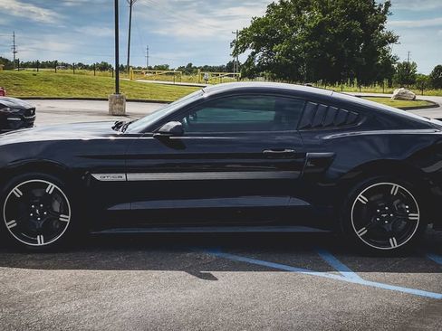 Used 2019 Ford Mustang GT Premium w/ California Special Package RWD image 8