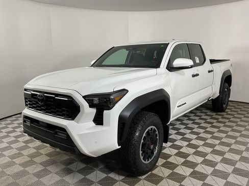 New 2025 Toyota Tacoma TRD Off-Road image 3