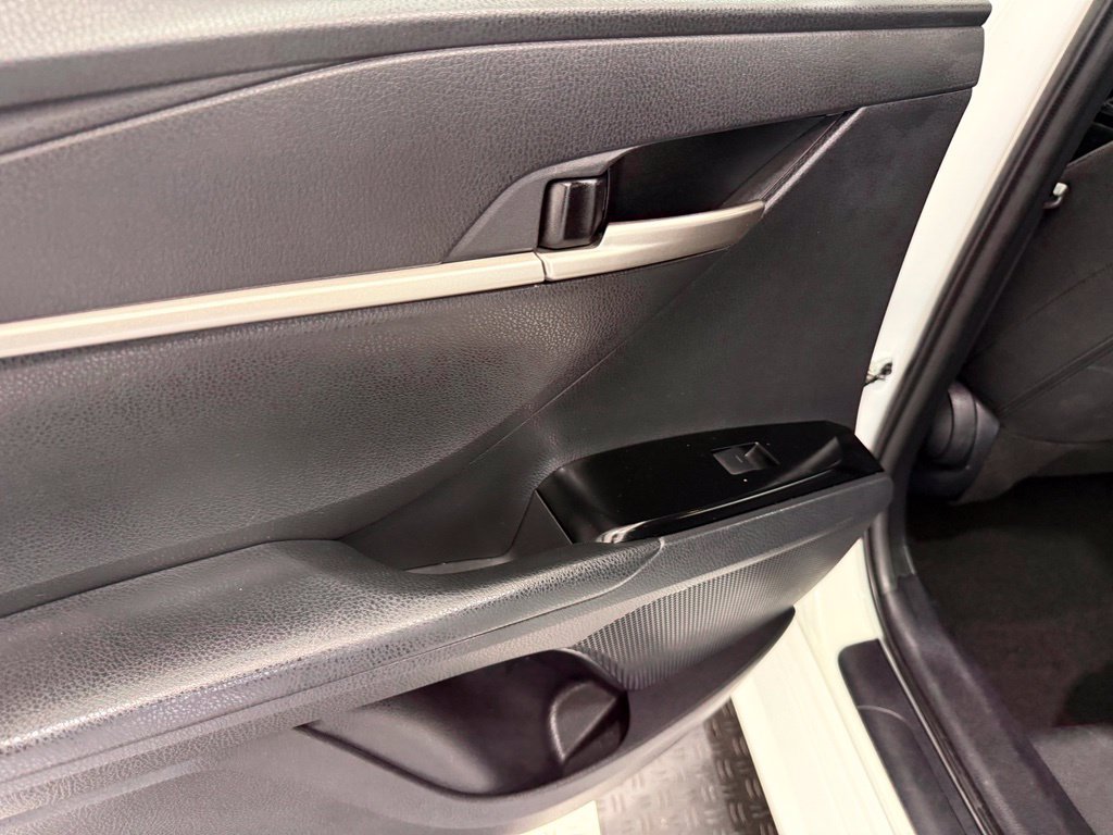 Used 2025 Toyota Camry LE FWD image 19