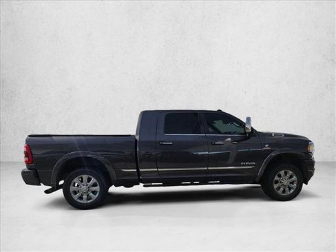 Used 2021 RAM 2500 Limited AWD/4WD image 4