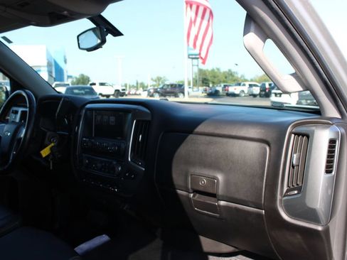 Used 2018 Chevrolet Silverado 1500 LT w/ Texas Edition RWD image 30