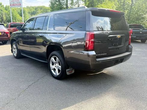 Used 2017 Chevrolet Suburban LT AWD/4WD image 5