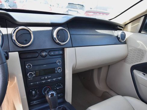 Used 2008 Ford Mustang GT Premium RWD image 13