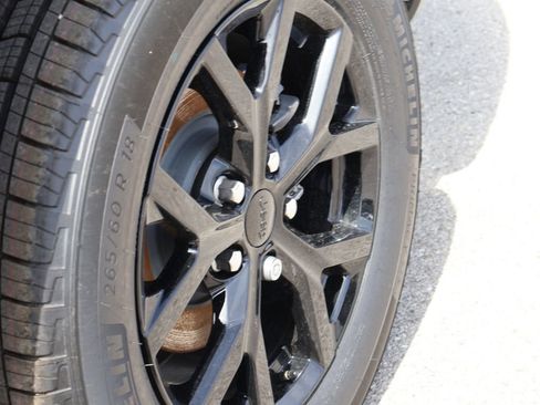 New 2026 Jeep Grand Cherokee Altitude AWD/4WD image 38