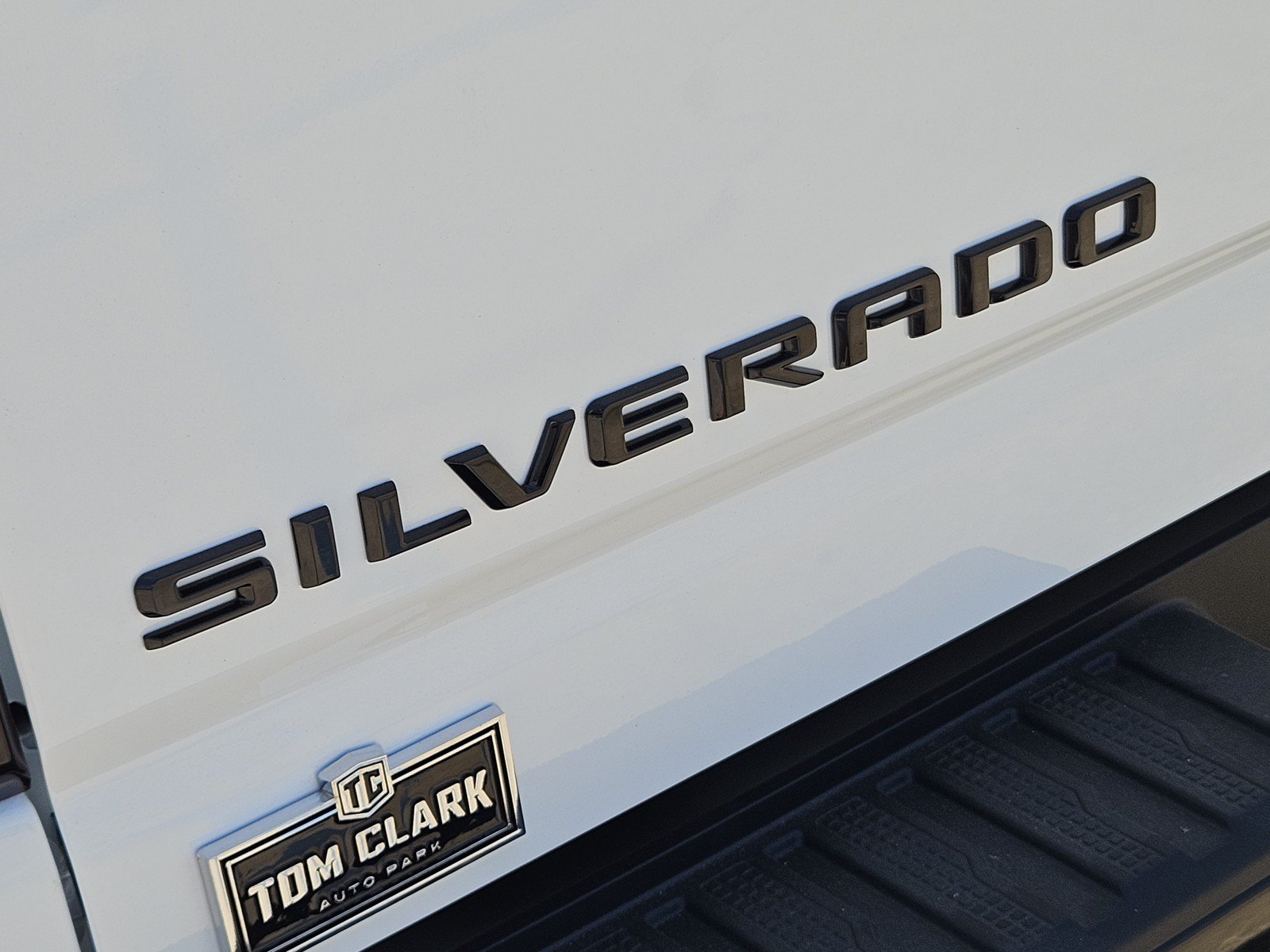 New 2026 Chevrolet Silverado 2500 LTZ w/ LTZ Plus Package AWD/4WD image 8