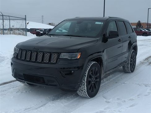 Used 2020 Jeep Grand Cherokee Altitude image 7