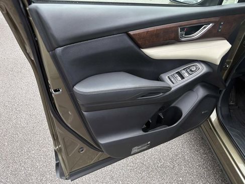 Certified 2022 Subaru Ascent Touring AWD/4WD image 10