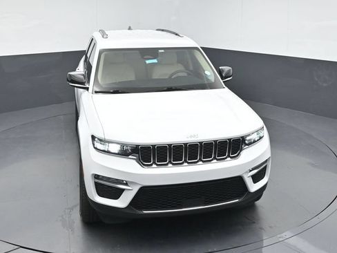 Used 2022 Jeep Grand Cherokee Limited AWD/4WD image 38