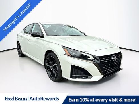 New 2025 Nissan Altima 2.5 SR w/ SR Premium Package image 1