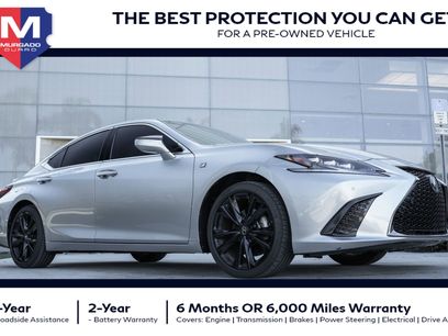 Used 2022 Lexus ES 350 F Sport w/ Accessory Package 2