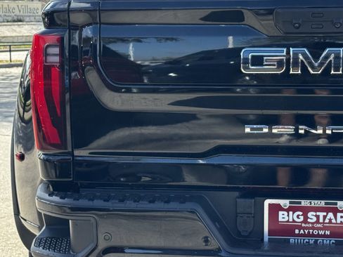 Used 2024 GMC Sierra 3500 Denali Ultimate image 11