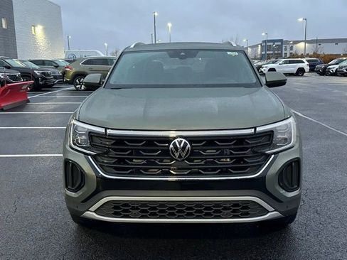 New 2026 Volkswagen Atlas Cross Sport SE image 2