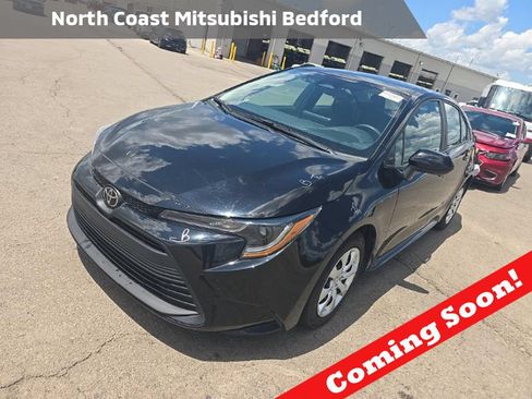 Used 2024 Toyota Corolla LE FWD image 1