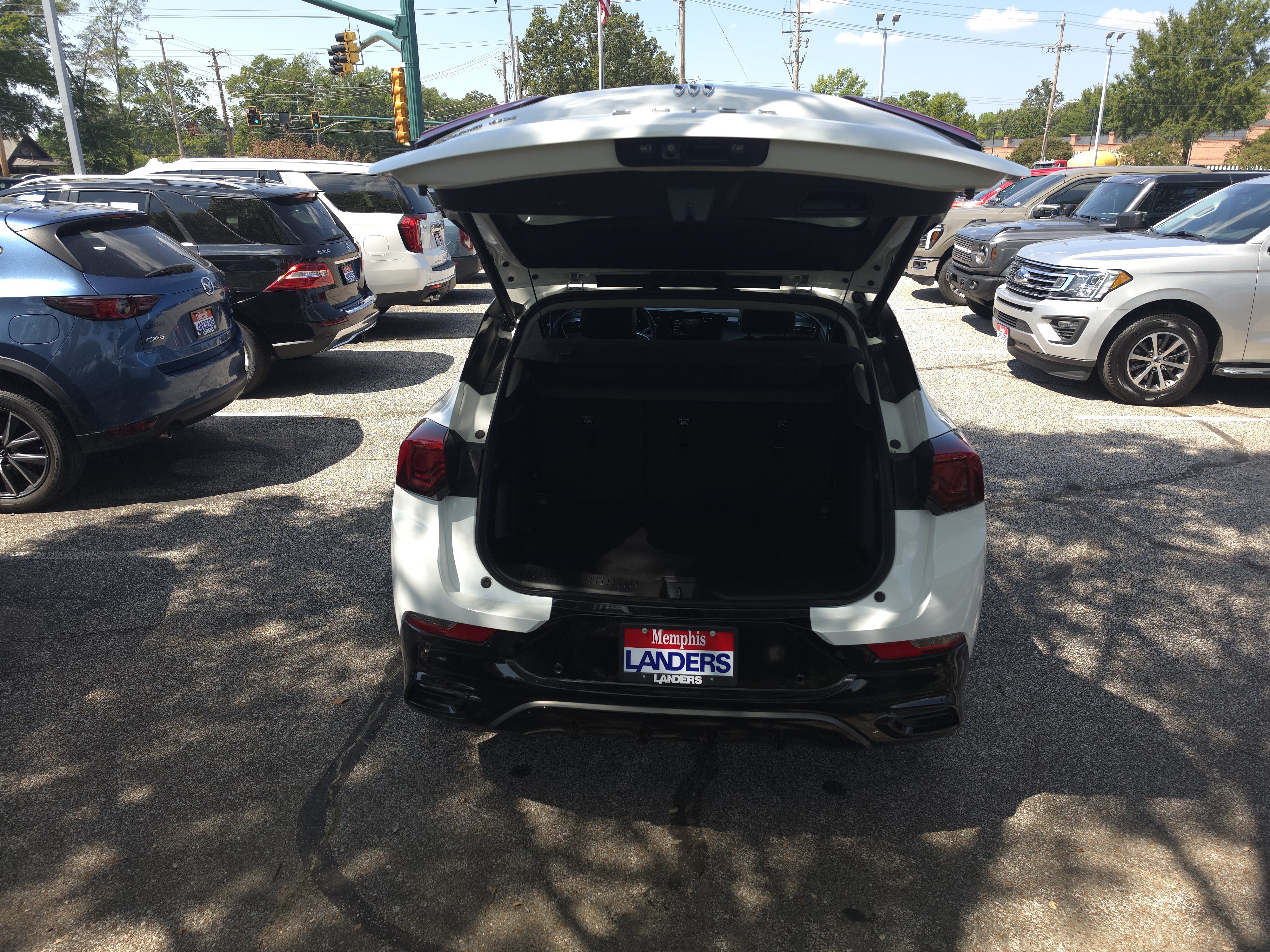 Used 2025 Buick Encore GX Sport Touring w/ Advanced Technology Package FWD image 18