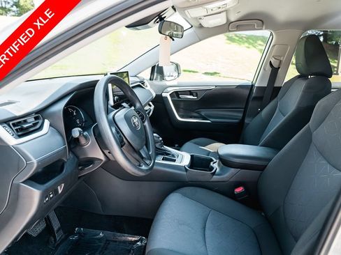 Certified 2025 Toyota RAV4 XLE FWD image 24