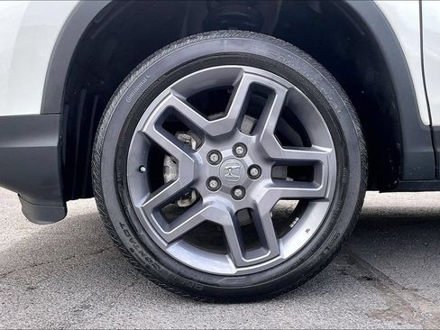 Used 2023 Honda Passport EX-L image 9