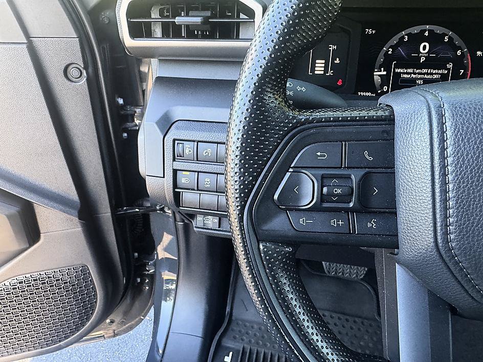Certified 2025 Toyota Tacoma SR AWD/4WD image 41