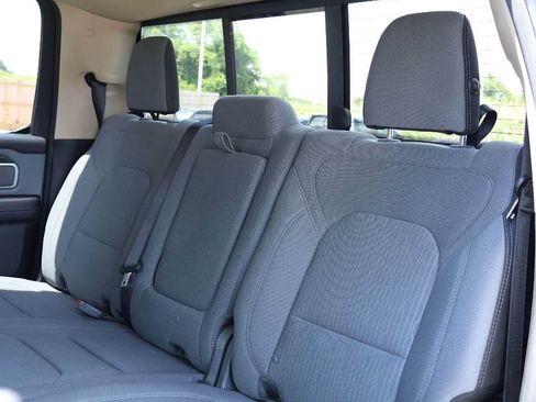 Used 2019 RAM 1500 Big Horn AWD/4WD image 13