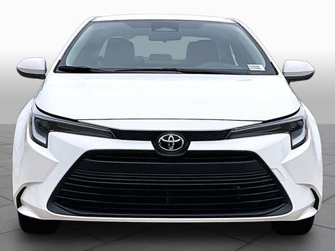 New 2026 Toyota Corolla LE FWD image 3