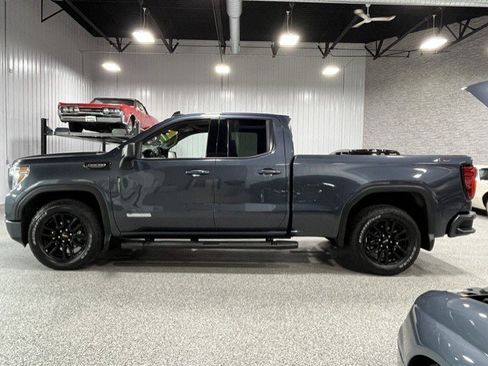 Certified 2020 GMC Sierra 1500 Elevation w/ Elevation Value Package AWD/4WD image 2