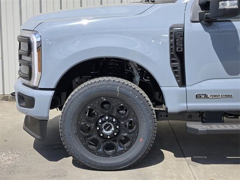 New 2026 Ford F250 Lariat w/ Black Appearance Package image 8