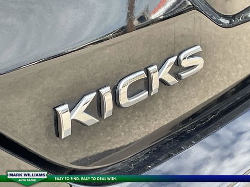 Used 2023 Nissan Kicks SV image 10