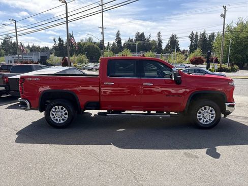 Used 2024 Chevrolet Silverado 2500 LTZ w/ LTZ Convenience Package AWD/4WD image 13