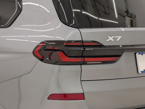 New 2026 BMW X7 xDrive40i w/ M Sport Package image 13