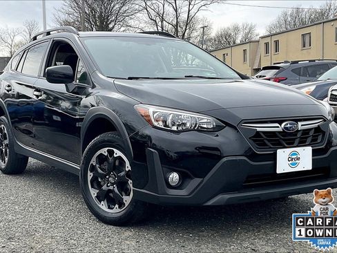 Used 2023 Subaru Crosstrek 2.0i Premium image 2