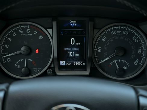 Used 2023 Toyota Tacoma TRD Off-Road w/ TRD Premium Off Road Package image 11