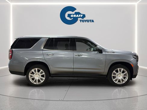 Used 2021 Chevrolet Tahoe High Country w/ Premium Package 2 AWD/4WD image 9