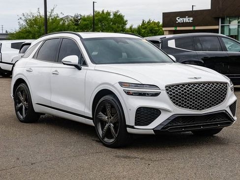 Used 2023 Genesis GV70 2.5T w/ Sport Prestige Package AWD/4WD image 6