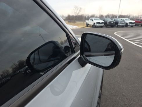 Used 2025 Kia Telluride SX Prestige X-Line image 4