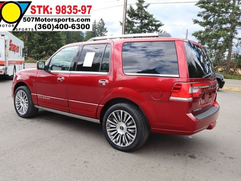 Used 2015 Lincoln Navigator 4WD w/ Equipment Group 101A Reserve image 5