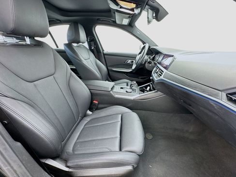 Used 2021 BMW 330i Sedan w/ Convenience Package RWD image 20