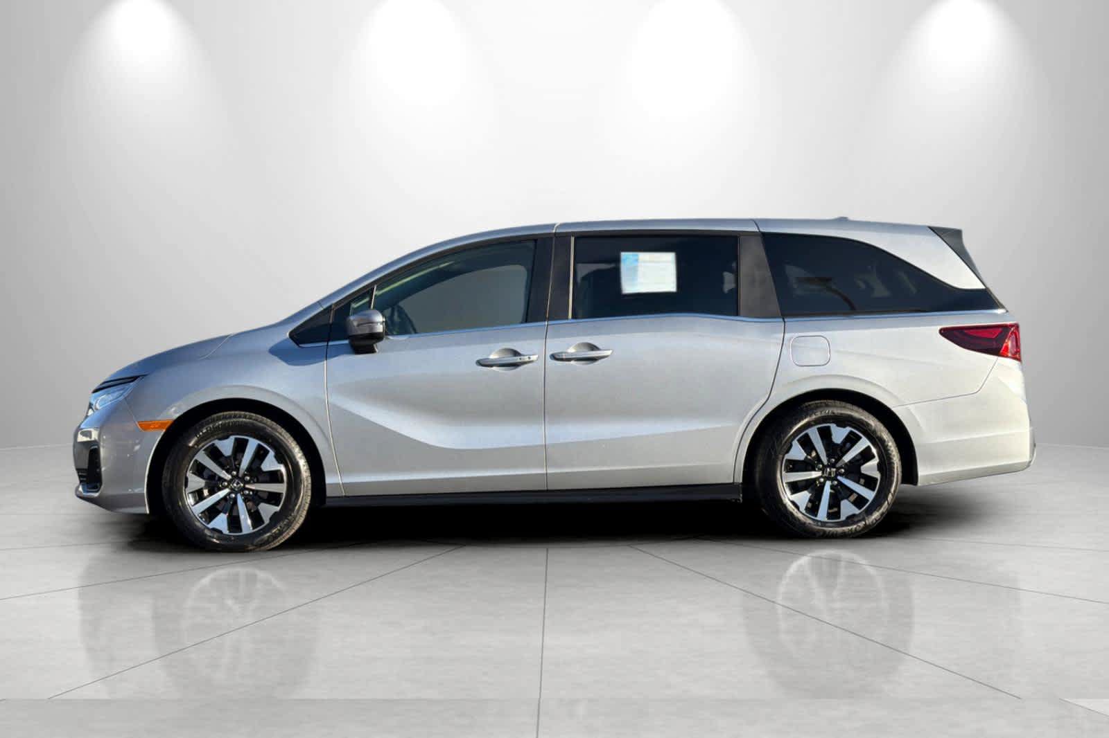 Used 2025 Honda Odyssey EX-L image 5