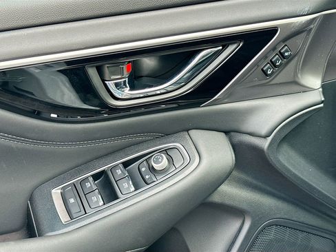 New 2025 Subaru Outback Limited image 21
