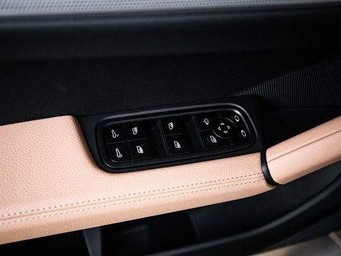 New 2026 Porsche Cayenne AWD/4WD image 22
