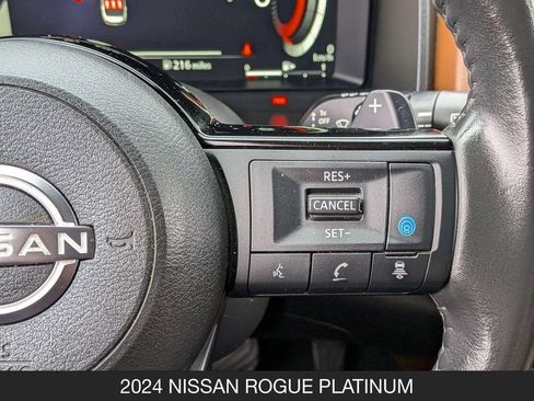 Used 2024 Nissan Rogue Platinum FWD image 19