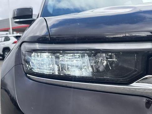 Used 2022 Jeep Grand Cherokee L Limited image 12