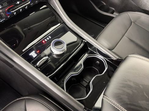 Used 2023 Jeep Grand Cherokee L Limited image 21