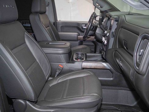 Used 2020 GMC Sierra 2500 Denali w/ Denali Ultimate Package image 16