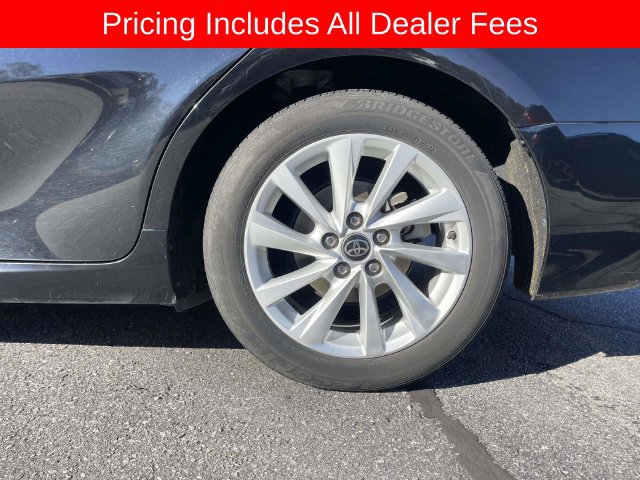 Used 2021 Toyota Camry LE FWD image 9