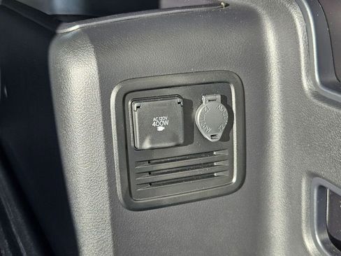 Used 2022 Toyota 4Runner SR5 image 30