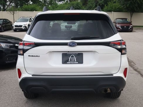 Used 2026 Subaru Forester Premium AWD/4WD image 6