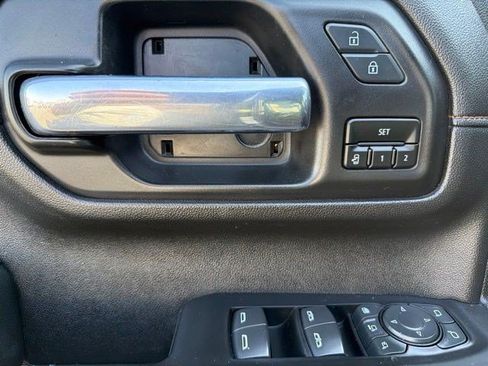 Used 2021 GMC Sierra 3500 AT4 w/ AT4 Premium Plus Package AWD/4WD image 12