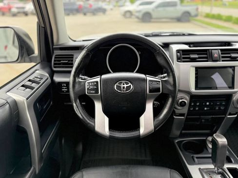 Used 2011 Toyota 4Runner Limited AWD/4WD image 17